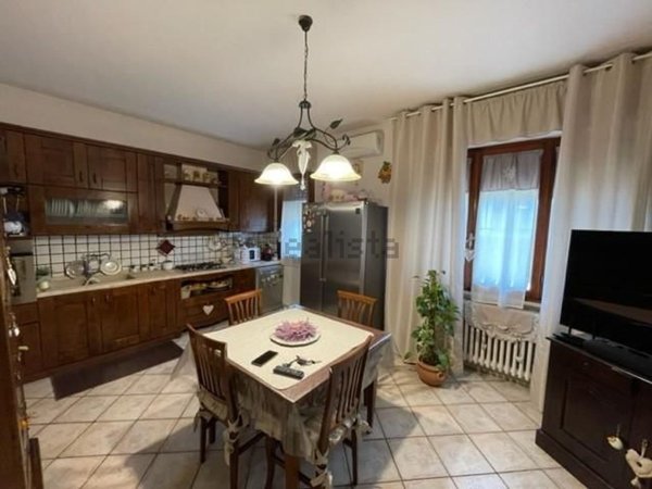 casa indipendente in vendita a Vecchiano