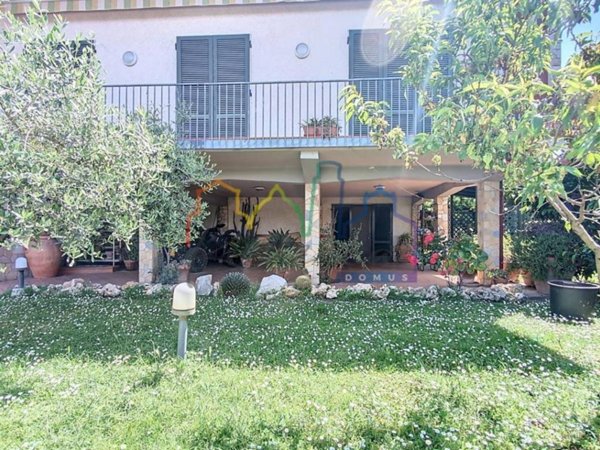 casa indipendente in vendita a Vecchiano