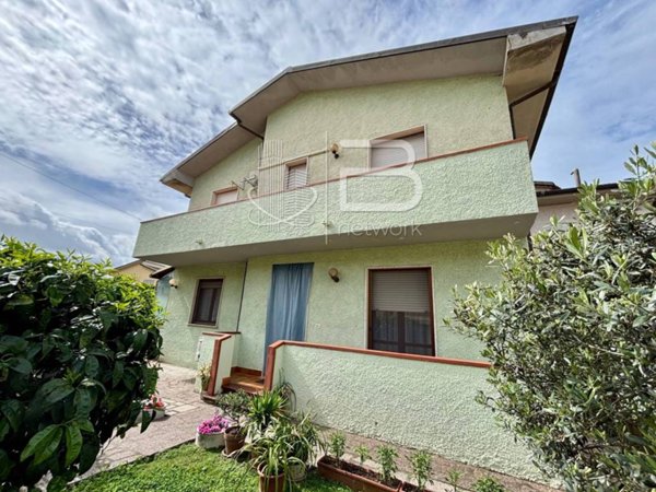 casa indipendente in vendita a Vecchiano in zona Nodica