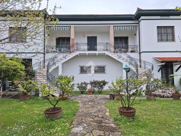 casa indipendente in vendita a Vecchiano in zona Nodica