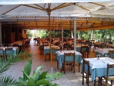 negozio in vendita a Vecchiano
