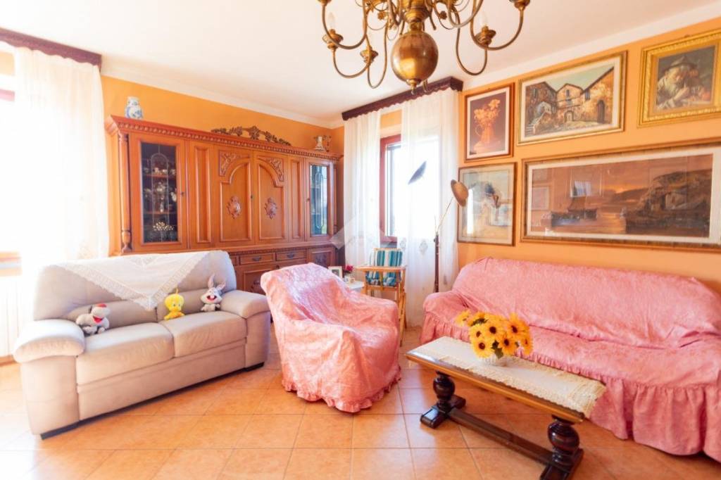 casa indipendente in vendita a Vecchiano in zona Nodica