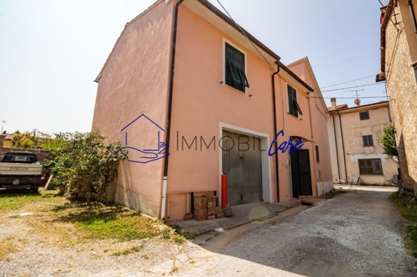 casa indipendente in vendita a Vecchiano