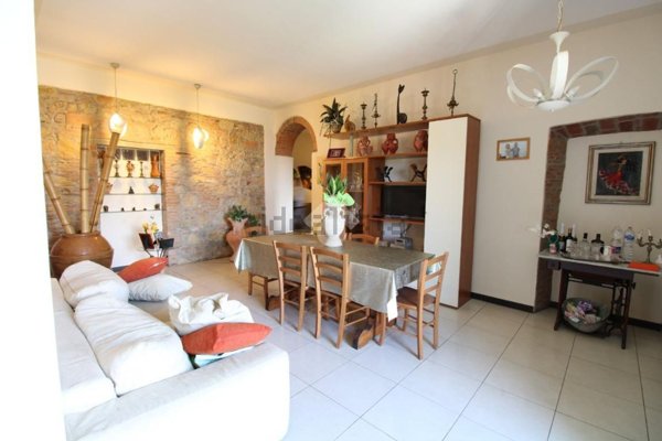 casa indipendente in vendita a Vecchiano in zona Nodica