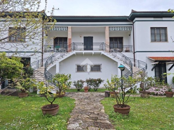 casa indipendente in vendita a Vecchiano in zona Nodica