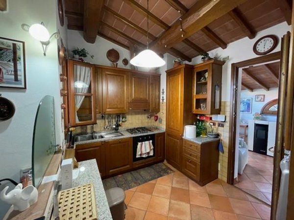 casa indipendente in vendita a Vecchiano in zona Nodica