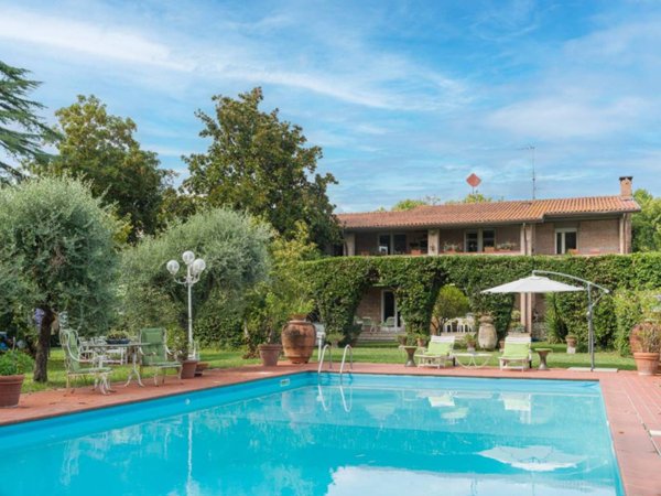 casa indipendente in vendita a Vecchiano