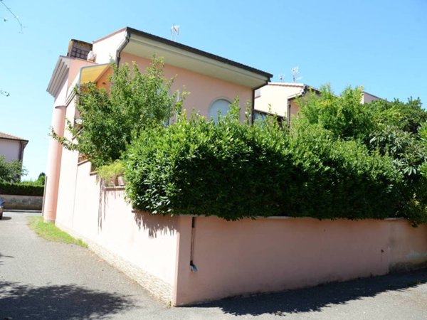 casa indipendente in vendita a Vecchiano in zona Nodica