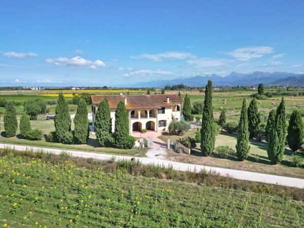 casa indipendente in vendita a Vecchiano