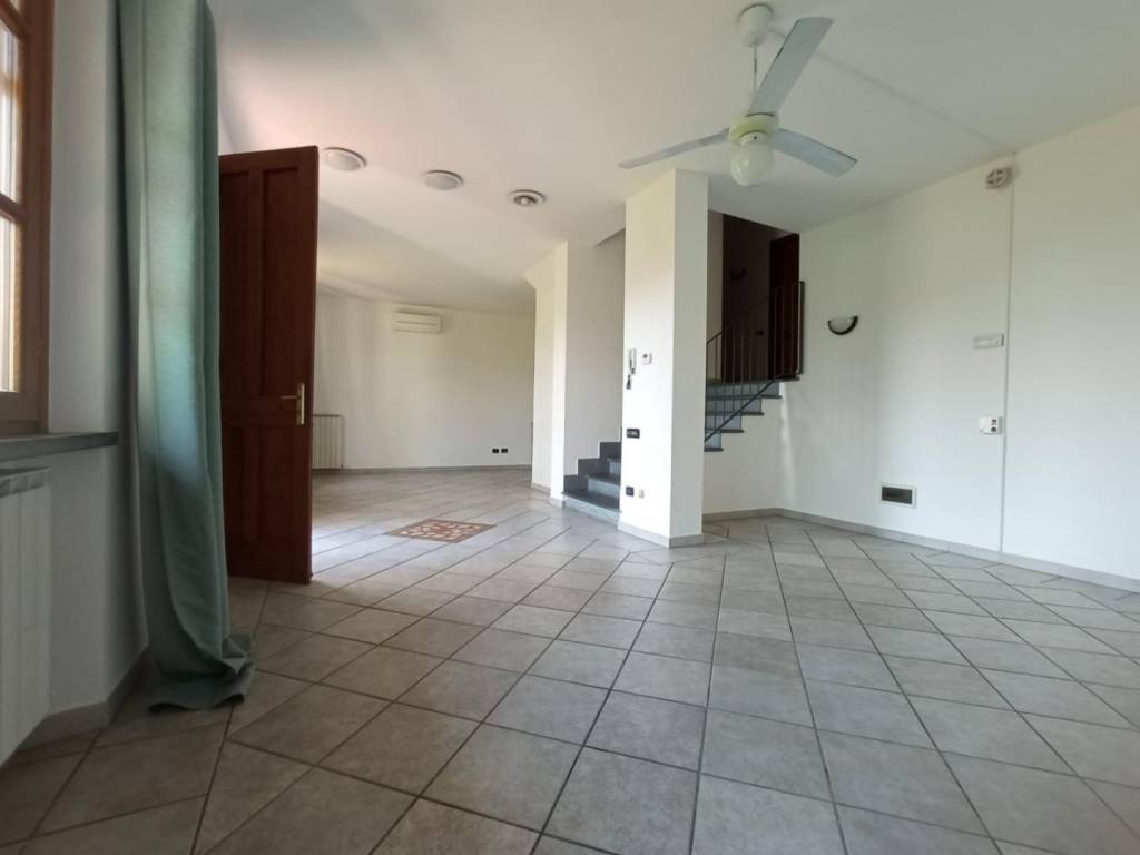casa indipendente in vendita a Vecchiano in zona Avane