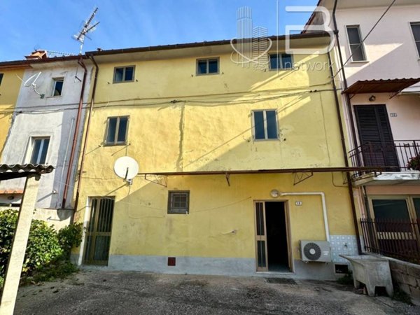 casa indipendente in vendita a Vecchiano in zona Nodica