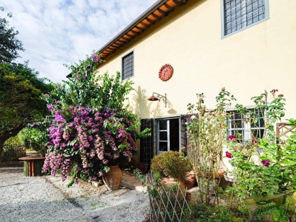 casa indipendente in vendita a Vecchiano in zona Migliarino Pisano