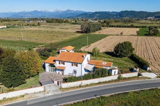 casa semindipendente in vendita a Vecchiano in zona Nodica