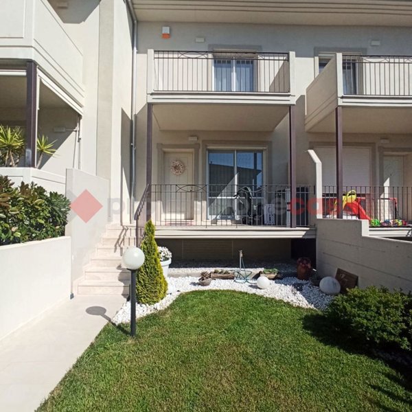 casa indipendente in vendita a Vecchiano