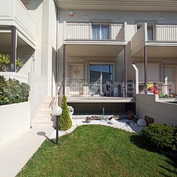 casa indipendente in vendita a Vecchiano