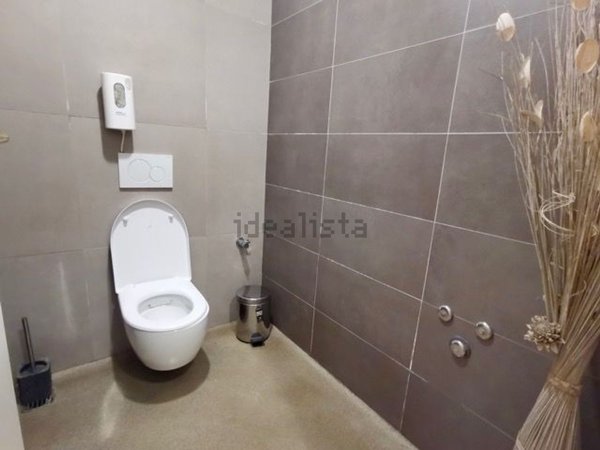 negozio in vendita a Vecchiano