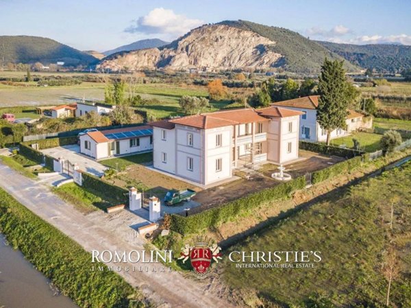 casa indipendente in vendita a Vecchiano