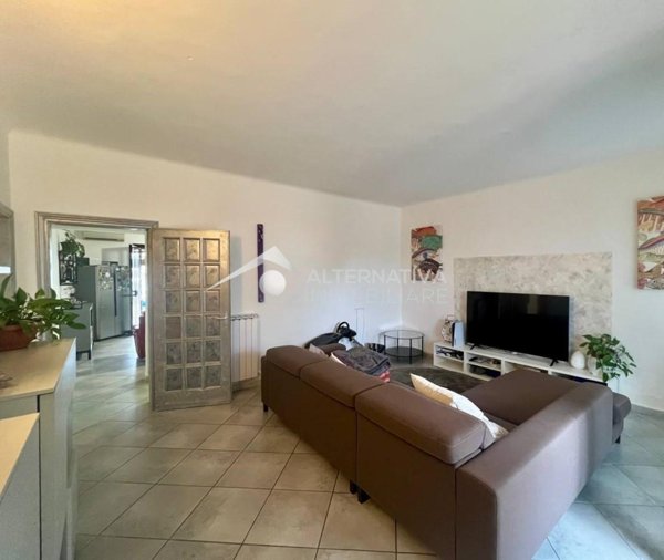 casa indipendente in vendita a Vecchiano in zona Migliarino Pisano