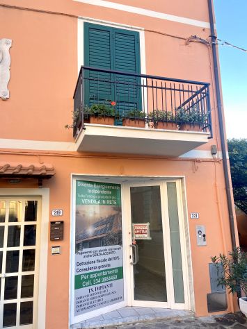 negozio in vendita a Vecchiano