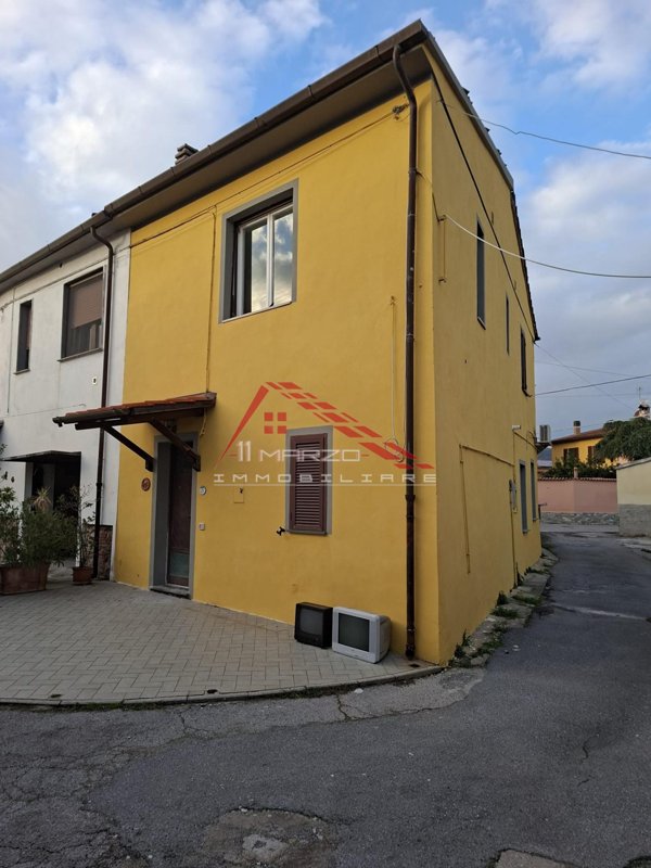 casa indipendente in vendita a Vecchiano