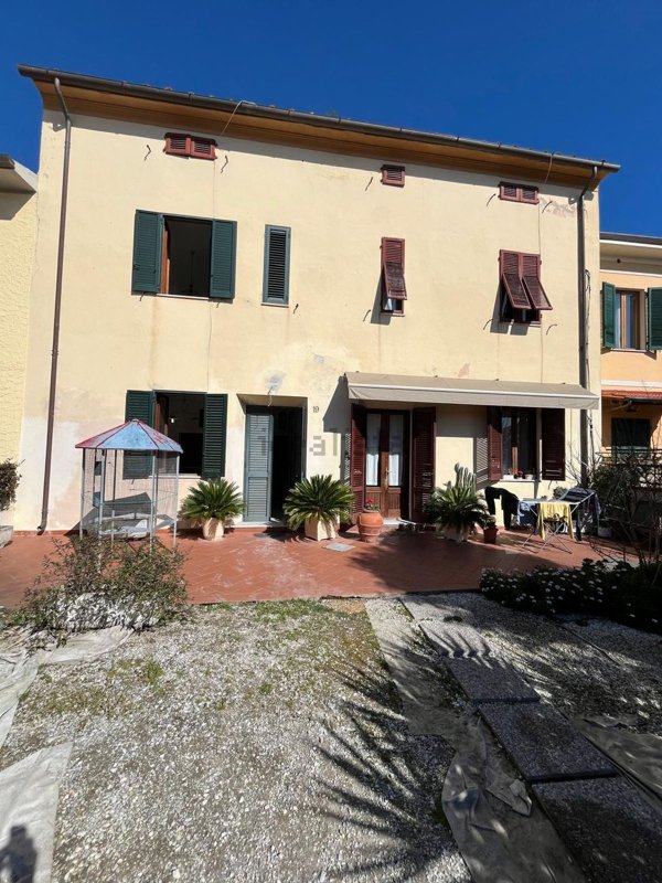 casa indipendente in vendita a Vecchiano