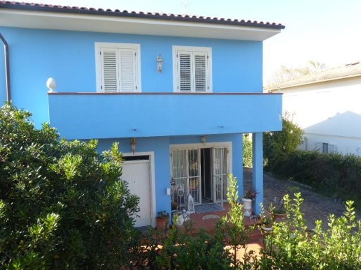 casa indipendente in vendita a Vecchiano in zona Nodica