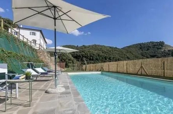 casale in vendita a Vecchiano