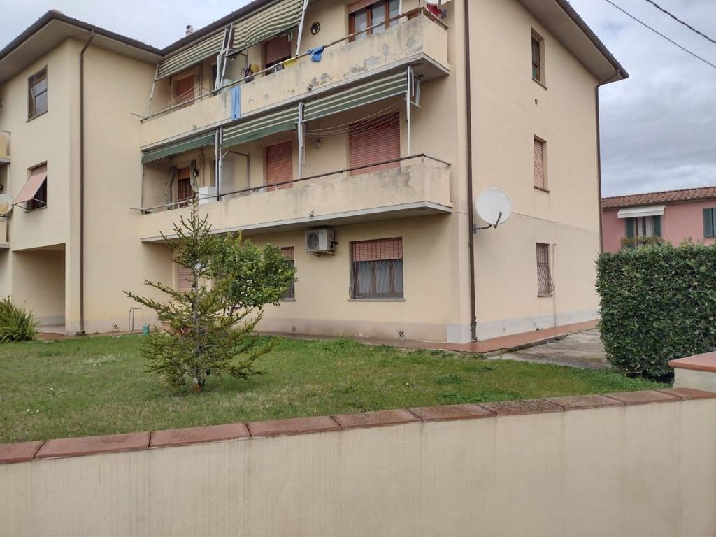 appartamento in vendita a Vecchiano in zona Nodica