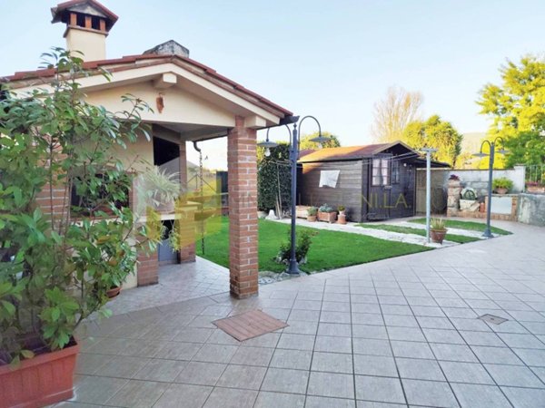 casa indipendente in vendita a Vecchiano in zona Nodica