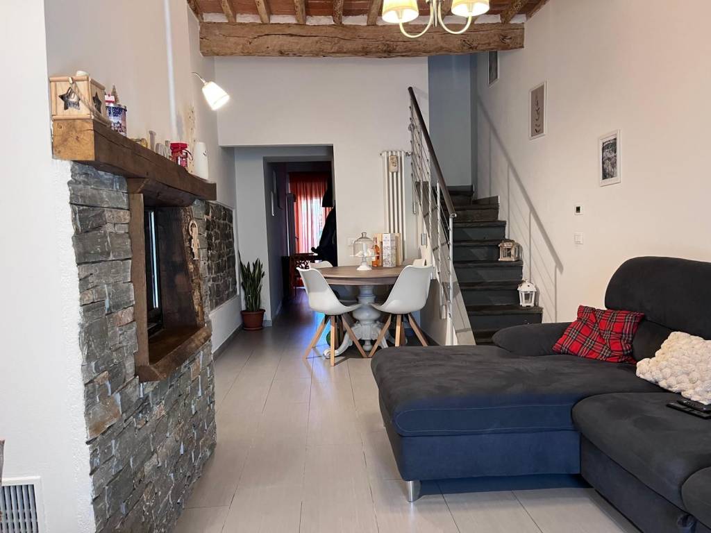 casa indipendente in vendita a Vecchiano in zona Nodica