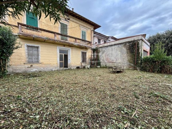 casa indipendente in vendita a Vecchiano