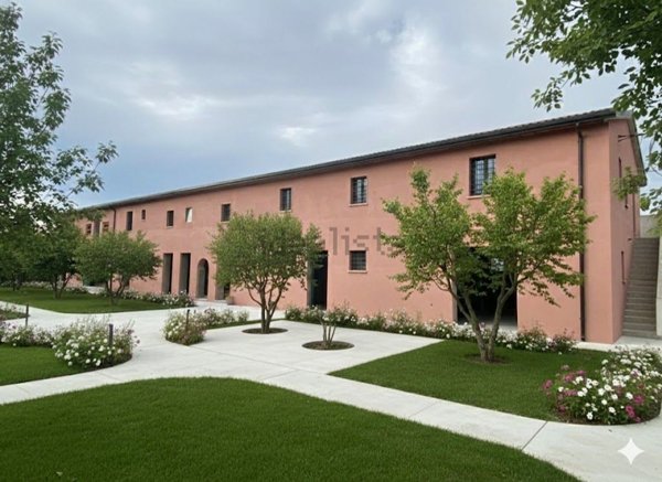 casale in vendita a Vecchiano