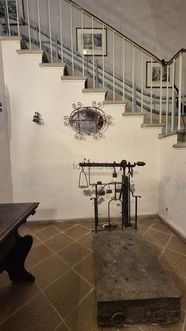 locale di sgombero in vendita a Vecchiano in zona Filettole