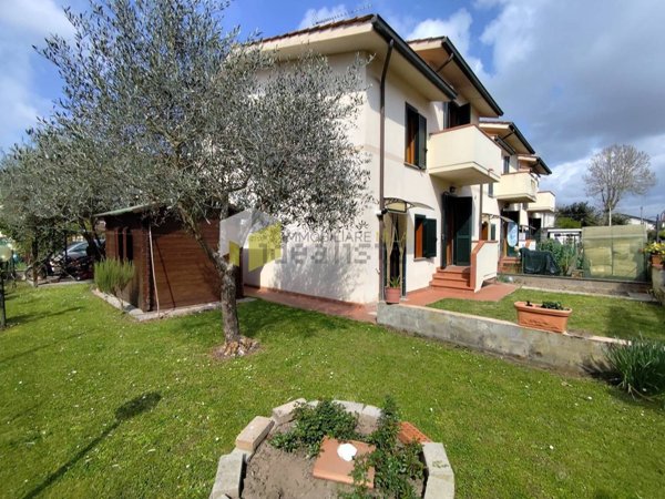 casa indipendente in vendita a Vecchiano