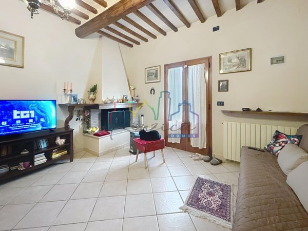 casa indipendente in vendita a Vecchiano in zona Avane