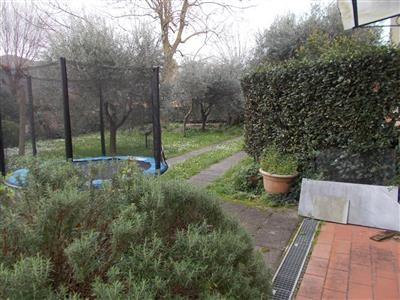casa indipendente in vendita a Vecchiano in zona Avane