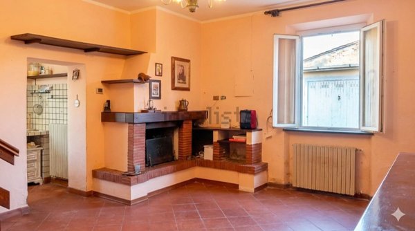 casa indipendente in vendita a Vecchiano