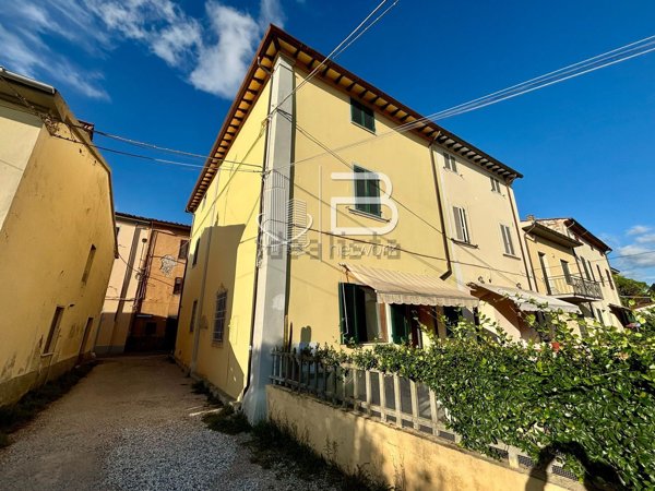casa indipendente in vendita a Vecchiano