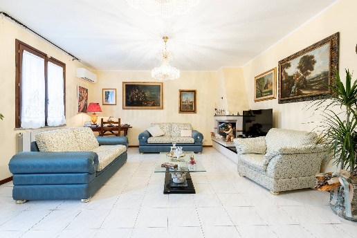 casa indipendente in vendita a Vecchiano