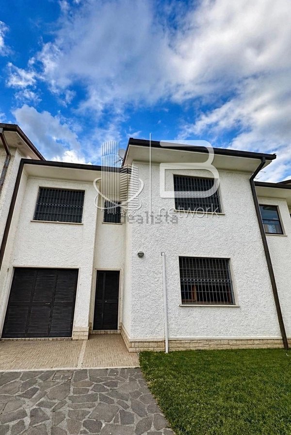 casa indipendente in vendita a Vecchiano in zona Nodica