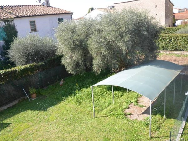 casa indipendente in vendita a Vecchiano in zona Nodica