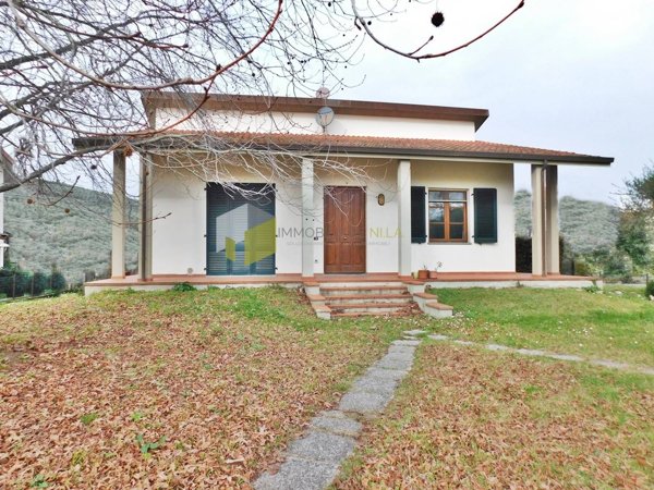 casa indipendente in vendita a Vecchiano in zona Nodica