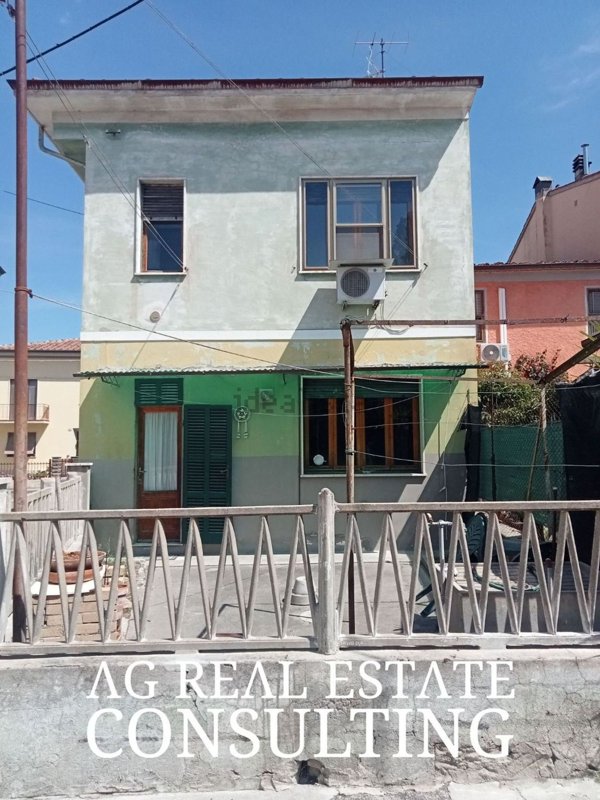 casa indipendente in vendita a Vecchiano