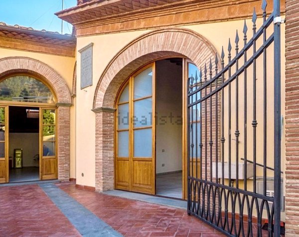 intera palazzina in vendita a Vecchiano in zona Filettole