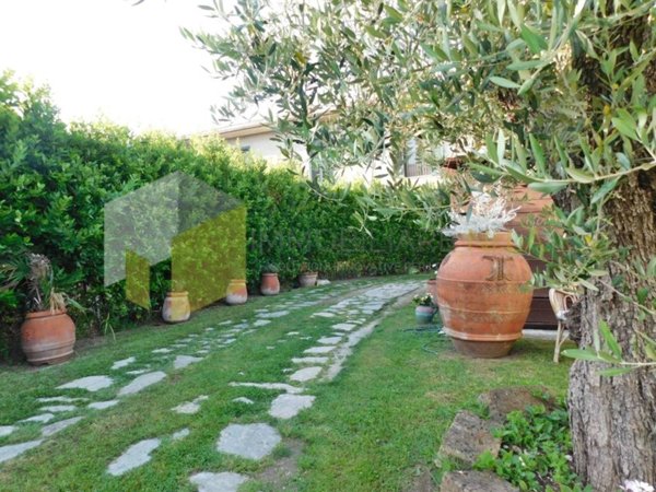 casa indipendente in vendita a Vecchiano in zona Nodica
