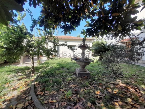 casa indipendente in vendita a Vecchiano