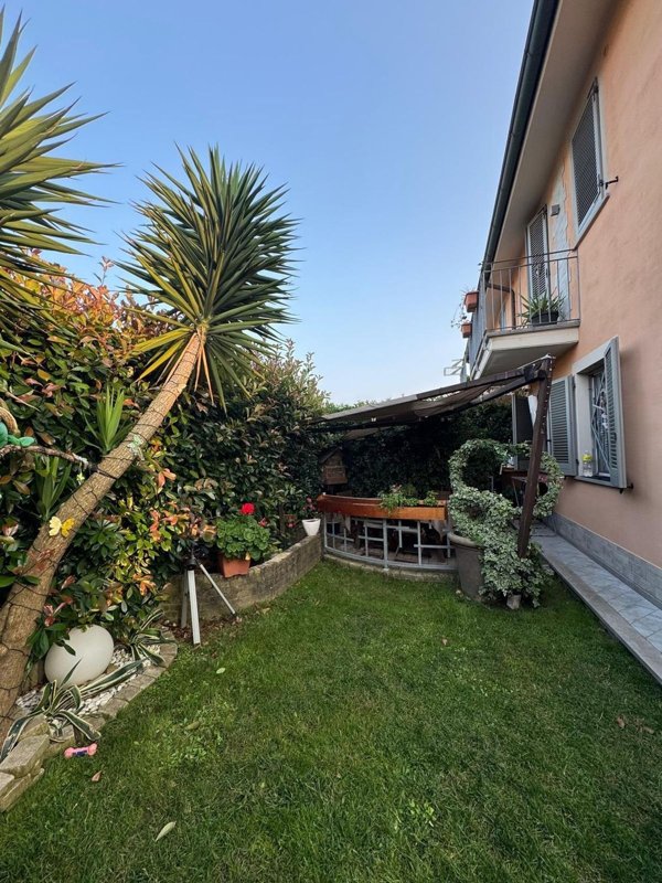 casa indipendente in vendita a Vecchiano in zona Migliarino Pisano