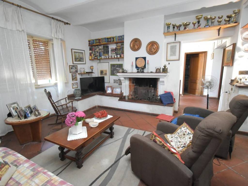 casa indipendente in vendita a Vecchiano
