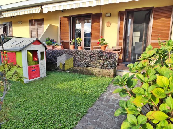 casa indipendente in vendita a Vecchiano in zona Filettole