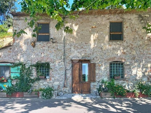casa indipendente in vendita a Vecchiano in zona Nodica